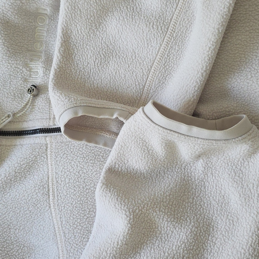 Lululemon Cream Fleece Pullover - Picture 4 of 6